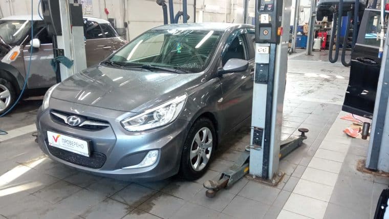 Hyundai Solaris 2013 года, 216 815 км - вид 1