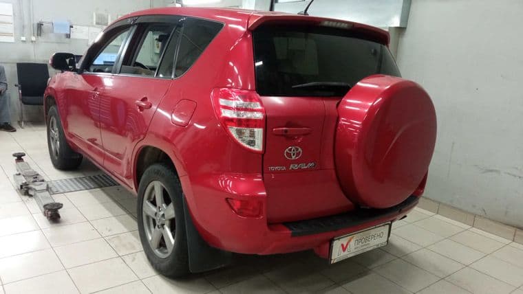 Toyota RAV4, 2012 - вид 2