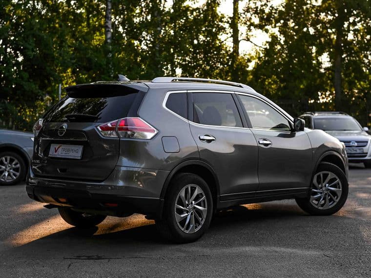 Nissan X-Trail 2018 года, 182 659 км - вид 2