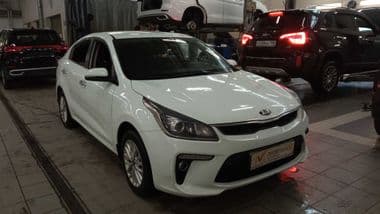 KIA Rio 2018 года, 111 318 км - вид 2