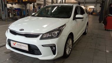 KIA Rio 2018 года, 111 318 км - вид 1