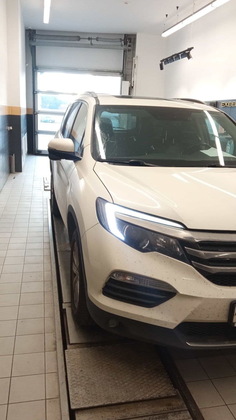 Honda Pilot 2018 года, 152 563 км - вид 1
