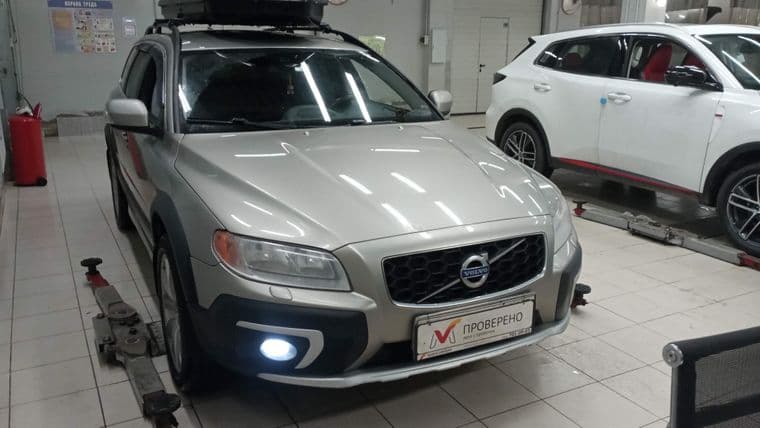 Volvo XC70 2014 года, 215 172 км - вид 2