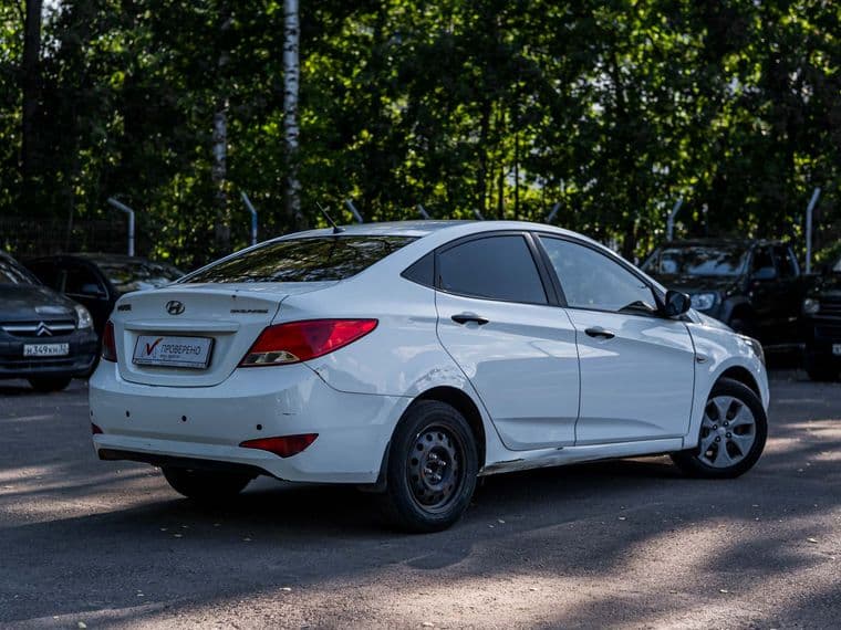 Hyundai Solaris 2015 года, 127 586 км - вид 2