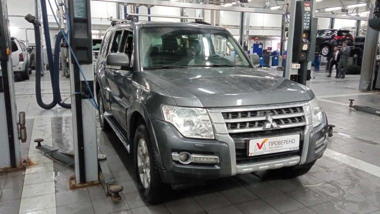 Mitsubishi Pajero, 2015 - вид 1