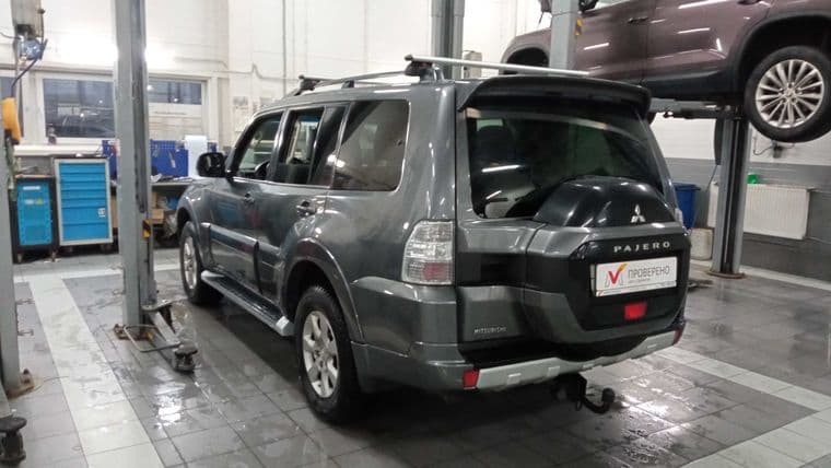 Mitsubishi Pajero, 2015 - вид 3