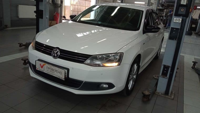Volkswagen Jetta, 2013