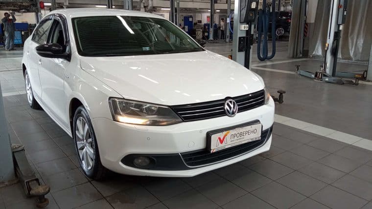 Volkswagen Jetta, 2013 - вид 1