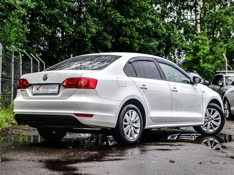 Volkswagen Jetta, 2013 - вид 1