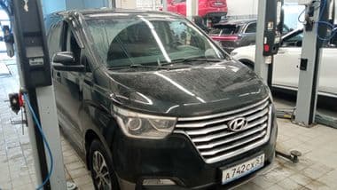 Hyundai Grand Starex 2018 года, 95 261 км - вид 2