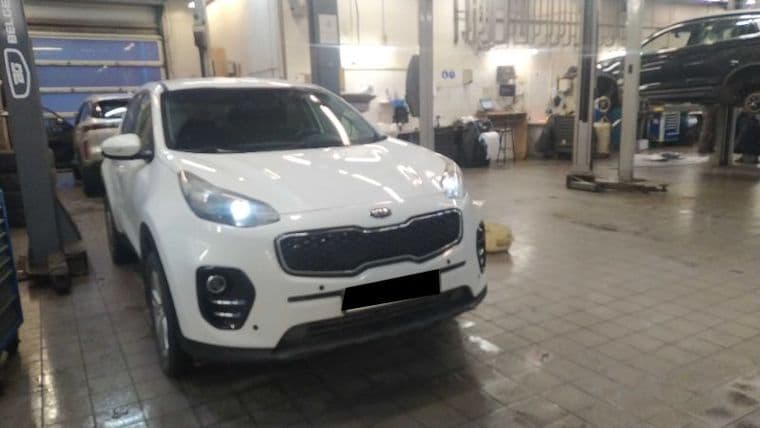 KIA Sportage 2017 года, 90 933 км - вид 2
