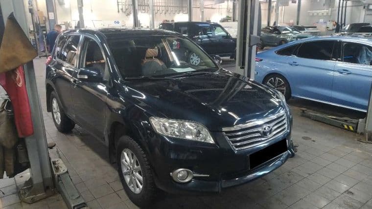 Toyota RAV4 2012 года, 103 658 км - вид 2