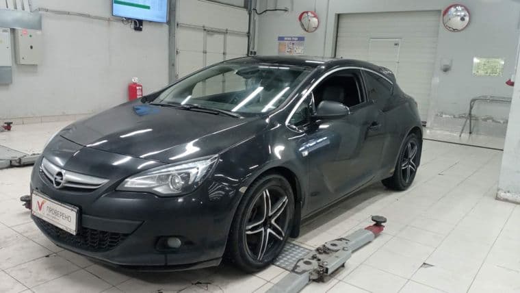 Opel Astra GTC, 2012
