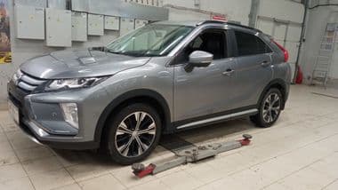 Mitsubishi Eclipse Cross 2019 года, 98 886 км - вид 1