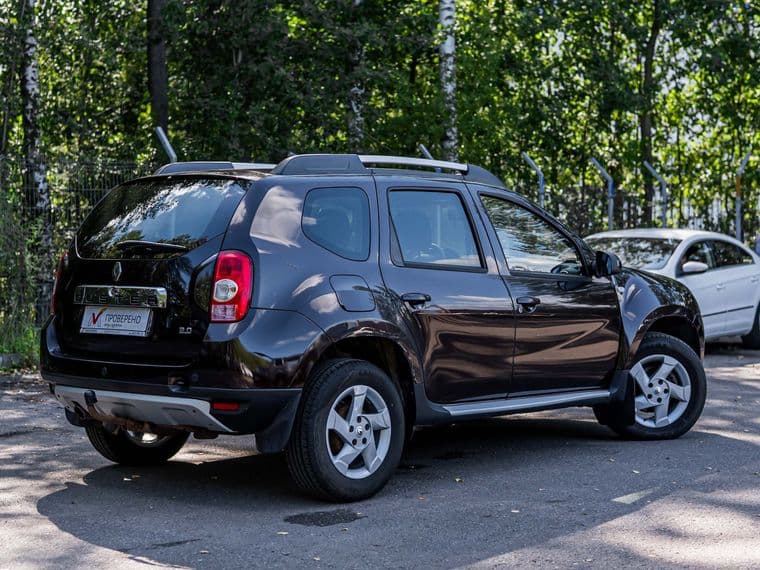 Renault Duster 2015 года, 134 641 км - вид 2