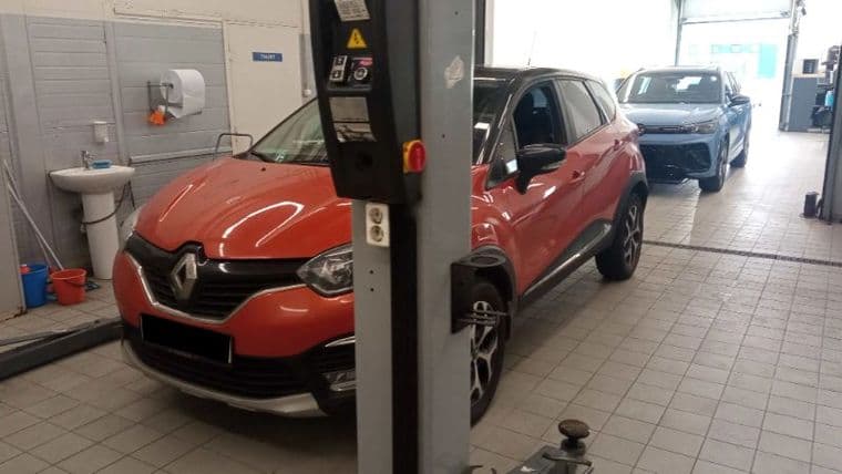 Renault Kaptur 2016 года, 141 521 км - вид 1