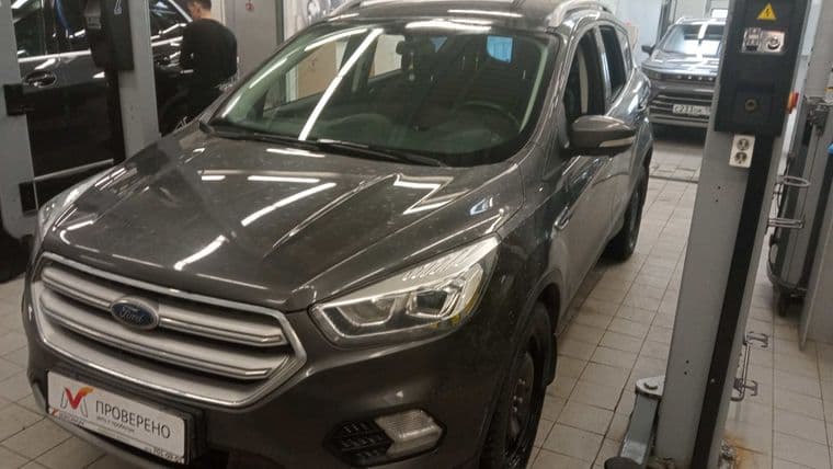 Ford Kuga, 2017