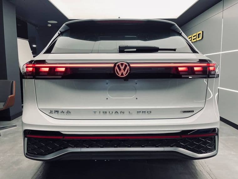 Volkswagen Tiguan L, 2024 - вид 4