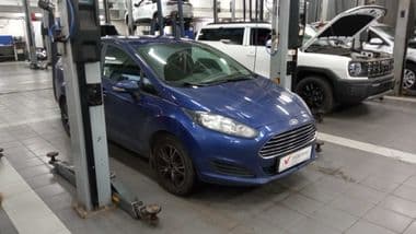 Ford Fiesta 2016 года, 121 757 км - вид 2