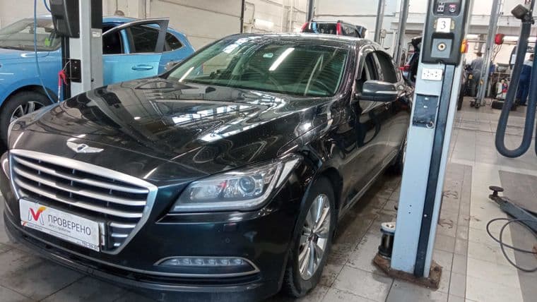Hyundai Genesis, 2014