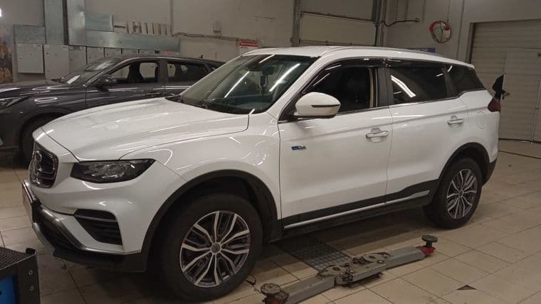 Geely Atlas Pro 2023 года, 98 752 км - вид 1