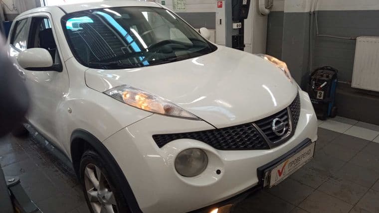 Nissan Juke 2011 года, 216 289 км - вид 2