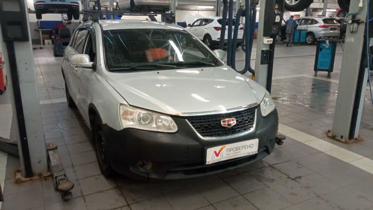 Geely Emgrand Ec7, 2013