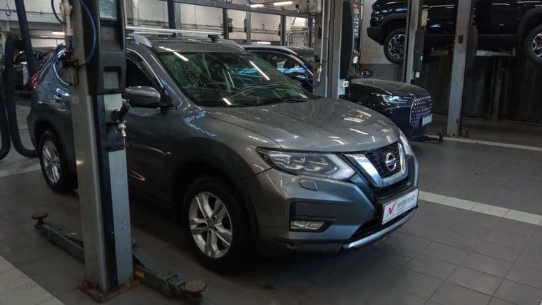 Nissan X-Trail 2018 года, 284 428 км - вид 2