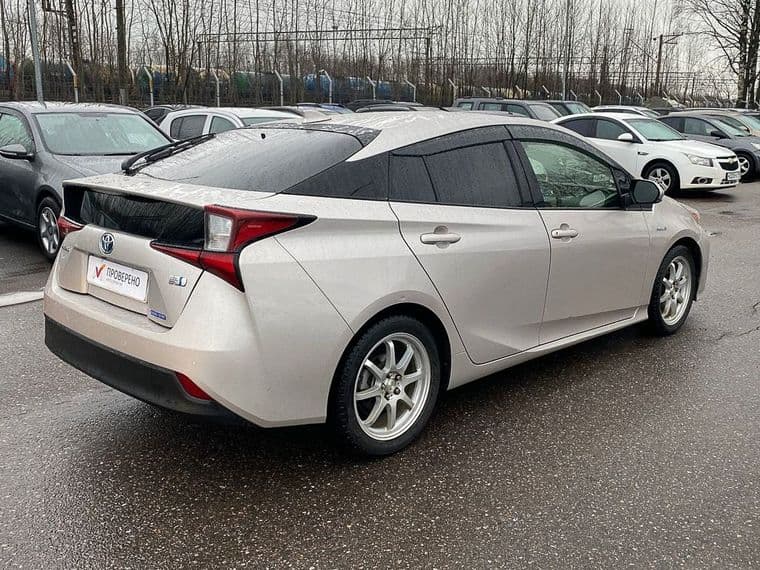 Toyota Prius, 2019 - вид 3