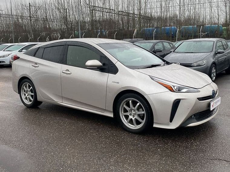Toyota Prius, 2019 - вид 2
