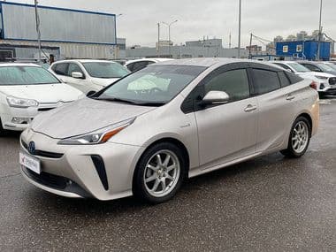 Toyota Prius 2019 года, 59 311 км - вид 1
