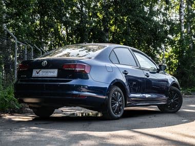 Volkswagen Jetta 2016 года, 168 030 км - вид 2