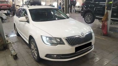 Skoda Superb 2013 года, 219 254 км - вид 2