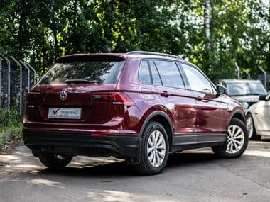 Volkswagen Tiguan 2020 года, 171 312 км - вид 2