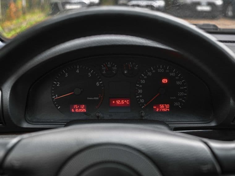 Audi A4, 2000 - вид 4
