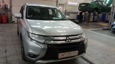 Mitsubishi Outlander 2017 года, 250 128 км - вид 2