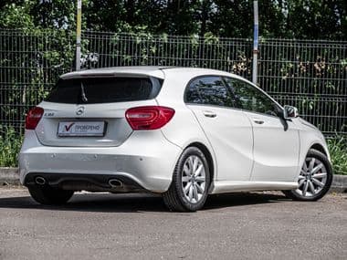 Mercedes-Benz A-класс 2013 года, 203 048 км - вид 2