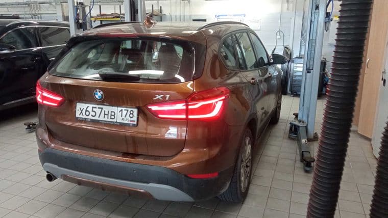 BMW X1 2017 года, 88 179 км - вид 2
