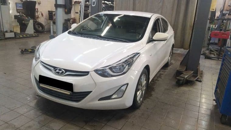 Hyundai Elantra 2014 года, 137 108 км - вид 1