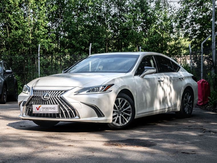 Lexus ES, 2021
