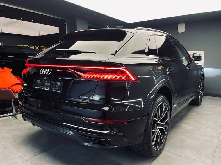 Audi Q8, 2019 - вид 4