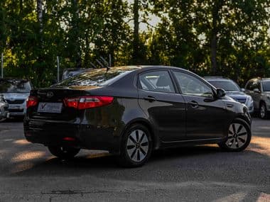 KIA Rio 2014 года, 174 353 км - вид 2