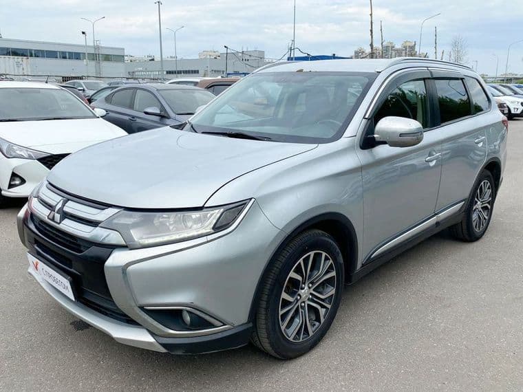 Mitsubishi Outlander 2016 года, 138 473 км - вид 1