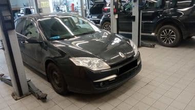 Renault Laguna 2008 года, 294 257 км - вид 2