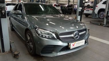 Mercedes-Benz C-класс 2019 года, 102 894 км - вид 2