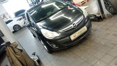 Opel Corsa 2011 года, 176 904 км - вид 2