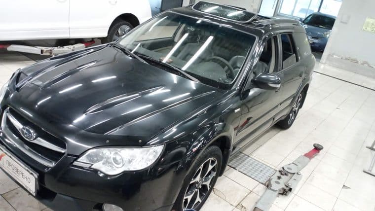 Subaru Outback 2008 года, 230 000 км - вид 1