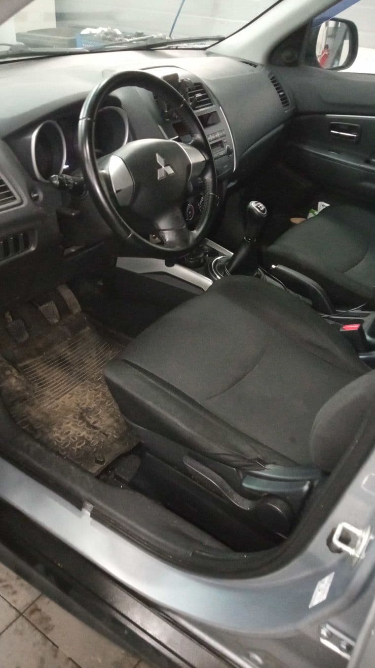 Mitsubishi ASX, 2012 - вид 4