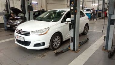 Citroen C4 2011 года, 204 798 км - вид 1