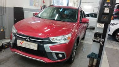 Mitsubishi ASX 2018 года, 120 000 км - вид 1